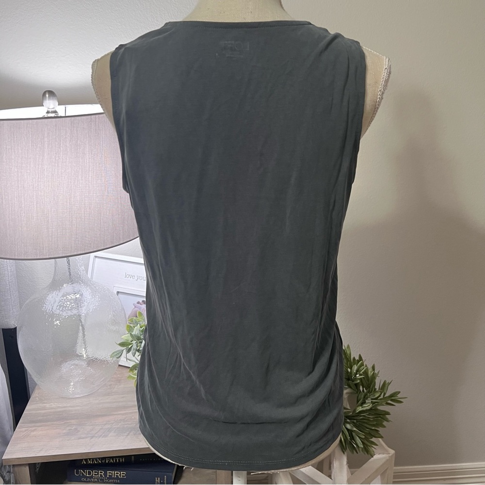 NWT Anne Taylor LOFT Outlet Sleeveless Faux Wrap Top Size XS - Picture 3 of 3